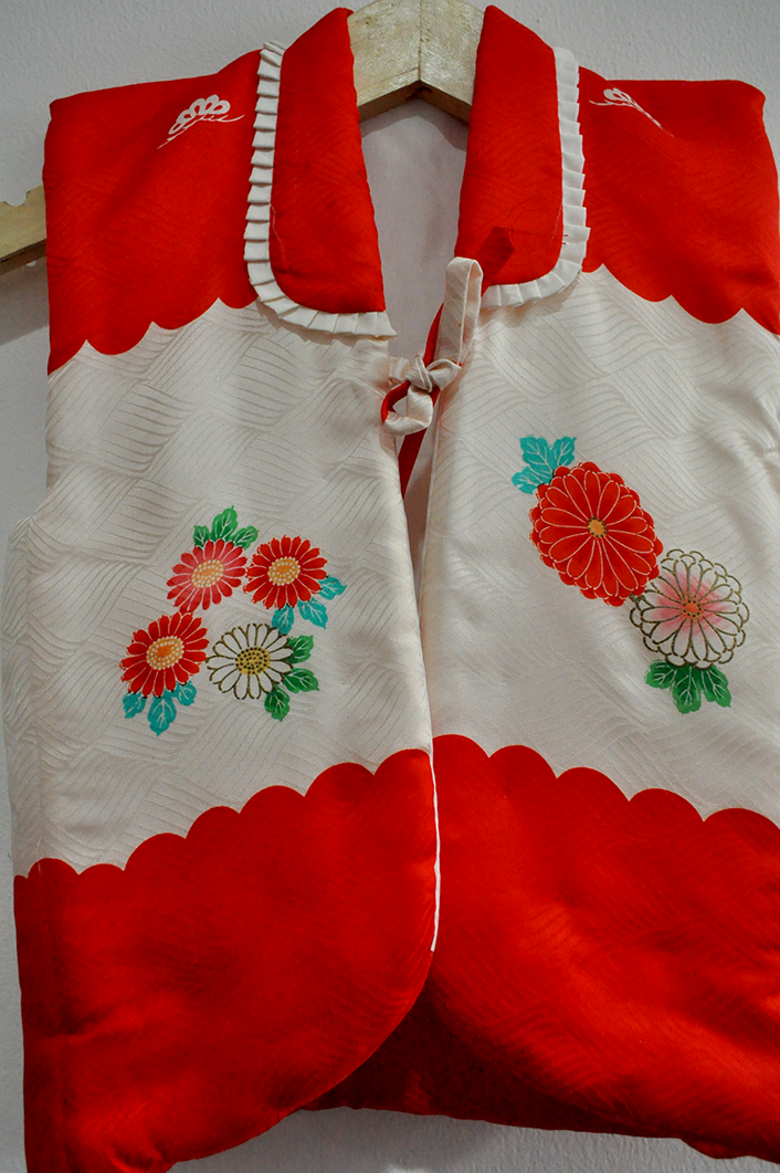 05 - Outerwear Kids Cream-Red Outerwear Kids Cream-Red