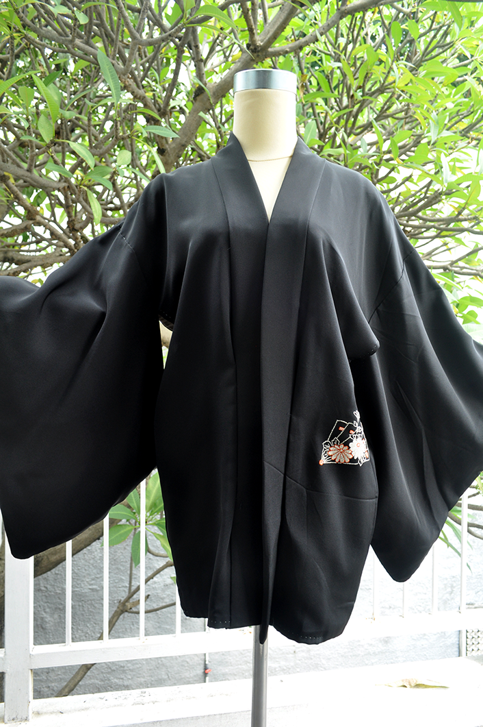 02 - Outer Kimono Black Embroidery Kipas Outer Kimono Black Embroidery Kipas