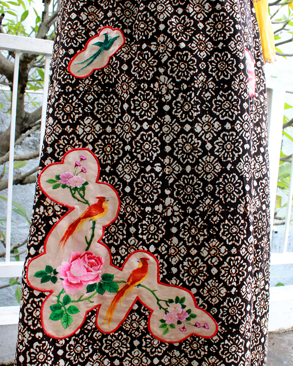 03 - Rok Nitik Embroidery Coffee Rok Nitik Embroidery Coffee