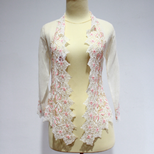 01 - Kebaya Antik BW Bunga Pink