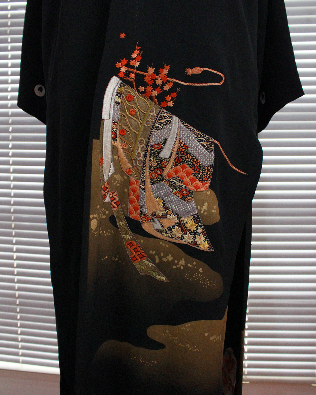 02 - Long Outer Gold Embroidery